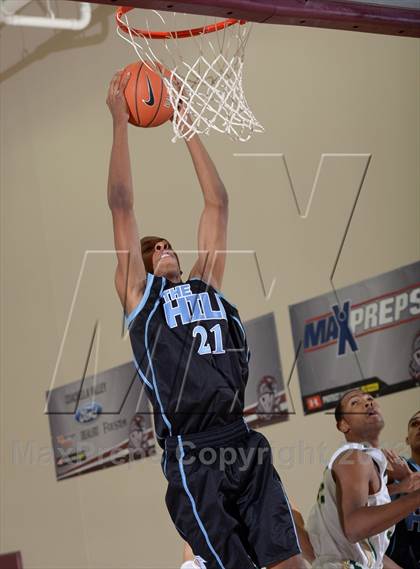 Thumbnail 1 in Moreau Catholic vs. Foothill (MaxPreps Holiday Classic) photogallery.