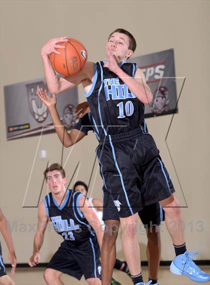 Thumbnail 1 in Moreau Catholic vs. Foothill (MaxPreps Holiday Classic) photogallery.