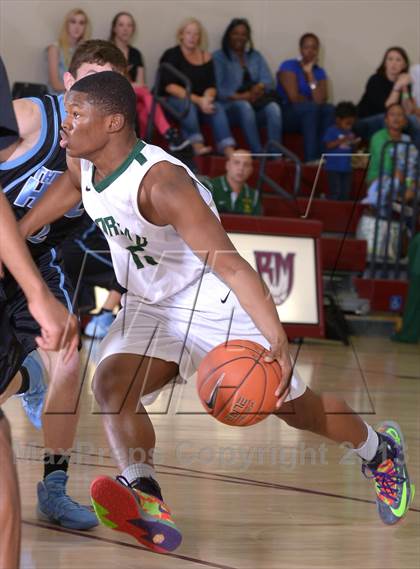 Thumbnail 2 in Moreau Catholic vs. Foothill (MaxPreps Holiday Classic) photogallery.