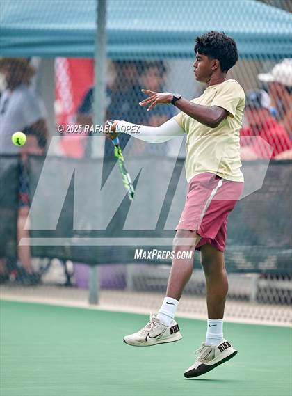Thumbnail 3 in UIL Tennis Boys 5A & 6A Finals photogallery.
