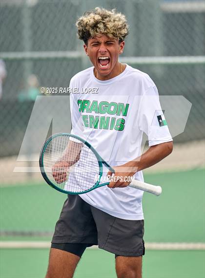Thumbnail 2 in UIL Tennis Boys 5A & 6A Finals photogallery.