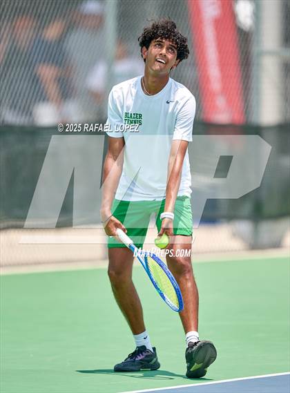 Thumbnail 3 in UIL Tennis Boys 5A & 6A Finals photogallery.