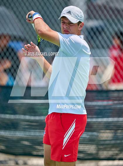 Thumbnail 3 in UIL Tennis Boys 5A & 6A Finals photogallery.