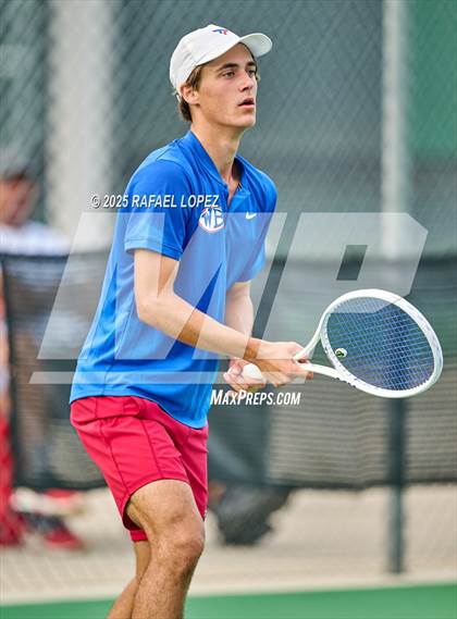 Thumbnail 1 in UIL Tennis Boys 5A & 6A Finals photogallery.