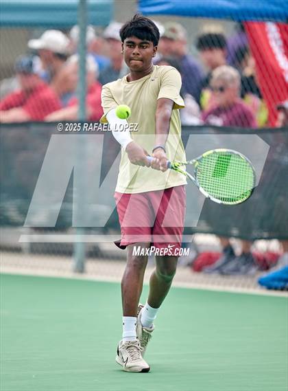 Thumbnail 1 in UIL Tennis Boys 5A & 6A Finals photogallery.