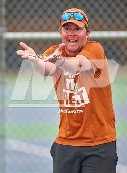 Thumbnail 3 in UIL Tennis Boys 5A & 6A Finals photogallery.