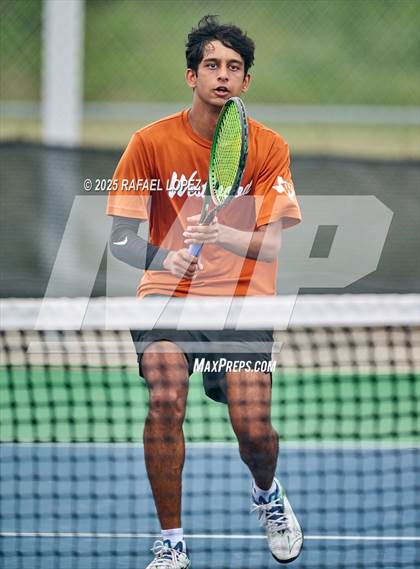 Thumbnail 1 in UIL Tennis Boys 5A & 6A Finals photogallery.