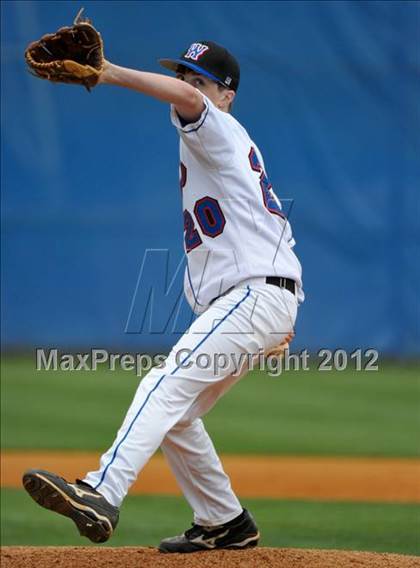 Thumbnail 1 in JV: Pope @ Walton photogallery.