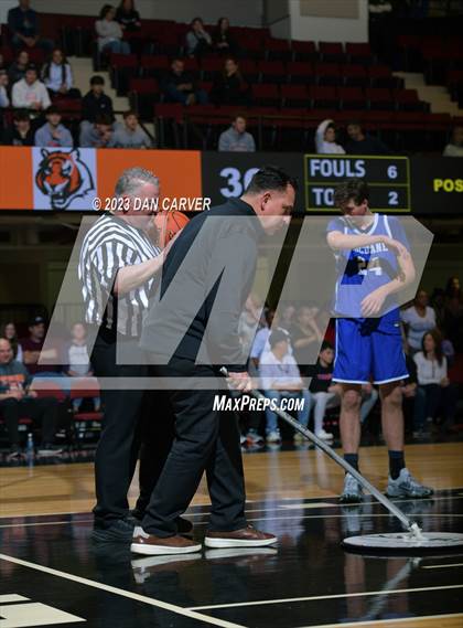 Thumbnail 3 in Haldane vs. Tuckahoe (NYSPHSAA  Section 1 Class C Final) photogallery.