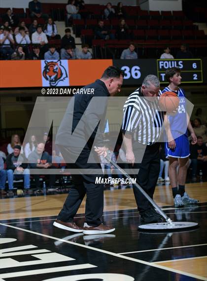 Thumbnail 2 in Haldane vs. Tuckahoe (NYSPHSAA  Section 1 Class C Final) photogallery.