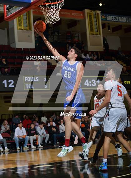 Thumbnail 1 in Haldane vs. Tuckahoe (NYSPHSAA  Section 1 Class C Final) photogallery.