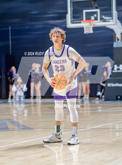 Thumbnail 3 in Carlsbad vs. Montgomery (CIF SDS Open Division Finals) photogallery.