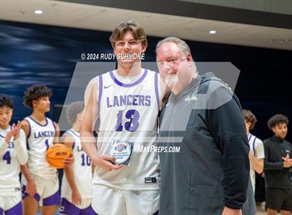 Thumbnail 2 in Carlsbad vs. Montgomery (CIF SDS Open Division Finals) photogallery.