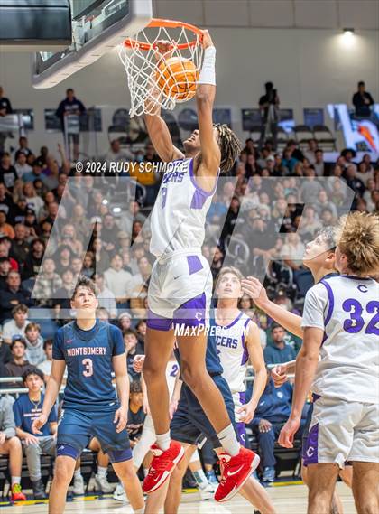Thumbnail 2 in Carlsbad vs. Montgomery (CIF SDS Open Division Finals) photogallery.