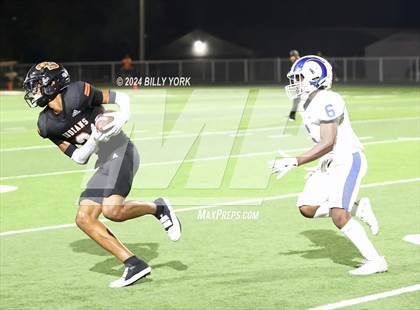 Thumbnail 2 in Grand Saline vs Joaquin photogallery.