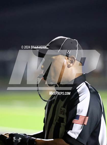 Thumbnail 2 in Grand Saline vs Joaquin photogallery.