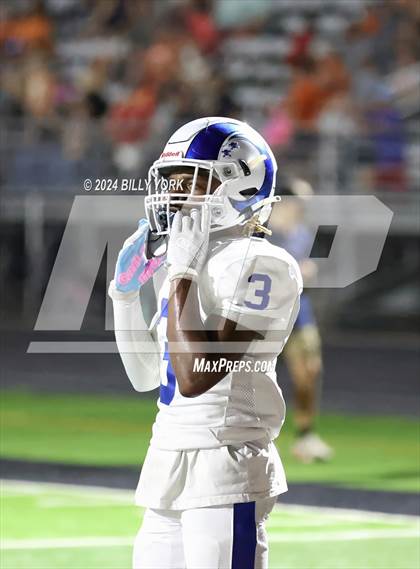 Thumbnail 1 in Grand Saline vs Joaquin photogallery.