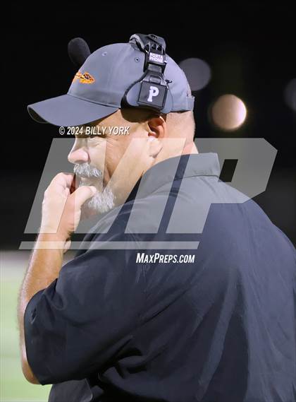 Thumbnail 1 in Grand Saline vs Joaquin photogallery.