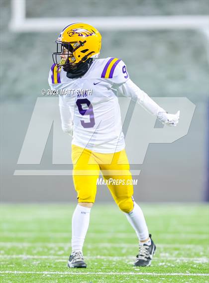 Thumbnail 3 in Avon vs. Archbishop Hoban (OHSAA Division 2 Round 5) photogallery.