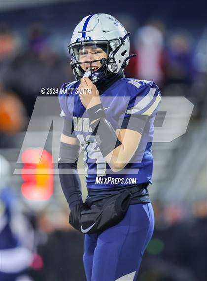 Thumbnail 1 in Avon vs. Archbishop Hoban (OHSAA Division 2 Round 5) photogallery.