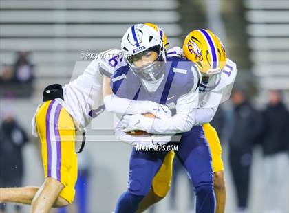 Thumbnail 3 in Avon vs. Archbishop Hoban (OHSAA Division 2 Round 5) photogallery.