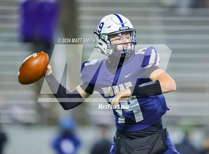 Thumbnail 2 in Avon vs. Archbishop Hoban (OHSAA Division 2 Round 5) photogallery.