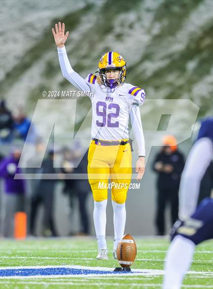 Thumbnail 1 in Avon vs. Archbishop Hoban (OHSAA Division 2 Round 5) photogallery.