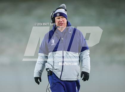 Thumbnail 1 in Avon vs. Archbishop Hoban (OHSAA Division 2 Round 5) photogallery.
