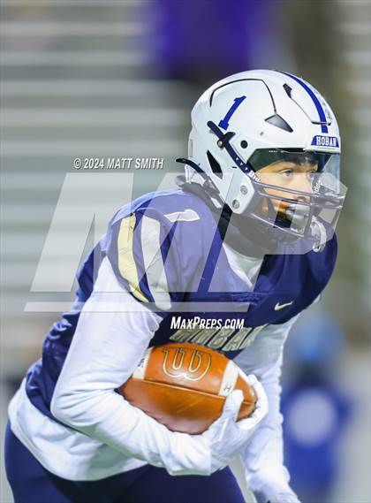 Thumbnail 1 in Avon vs. Archbishop Hoban (OHSAA Division 2 Round 5) photogallery.