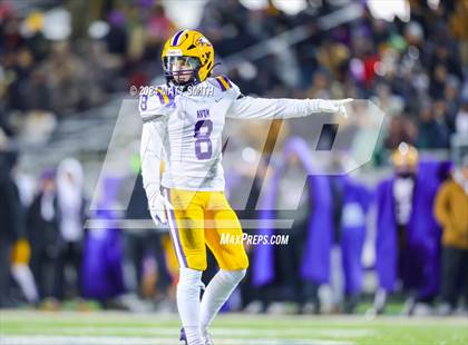 Thumbnail 2 in Avon vs. Archbishop Hoban (OHSAA Division 2 Round 5) photogallery.