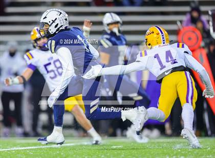 Thumbnail 3 in Avon vs. Archbishop Hoban (OHSAA Division 2 Round 5) photogallery.