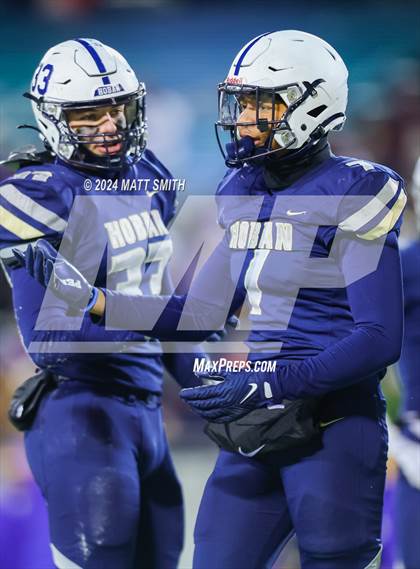 Thumbnail 1 in Avon vs. Archbishop Hoban (OHSAA Division 2 Round 5) photogallery.