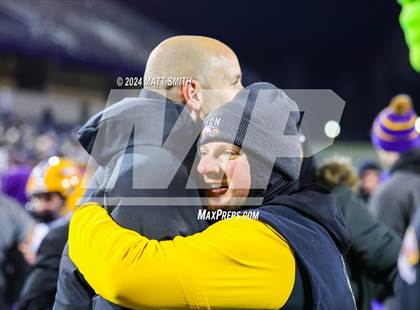 Thumbnail 1 in Avon vs. Archbishop Hoban (OHSAA Division 2 Round 5) photogallery.