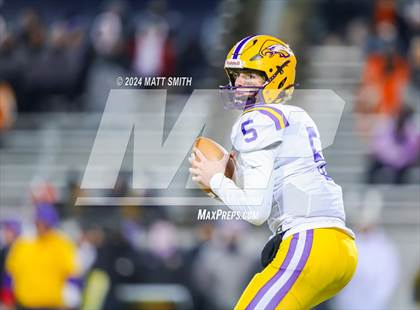 Thumbnail 3 in Avon vs. Archbishop Hoban (OHSAA Division 2 Round 5) photogallery.