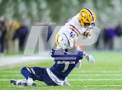 Thumbnail 2 in Avon vs. Archbishop Hoban (OHSAA Division 2 Round 5) photogallery.