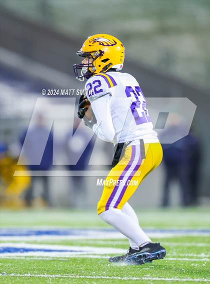 Thumbnail 2 in Avon vs. Archbishop Hoban (OHSAA Division 2 Round 5) photogallery.