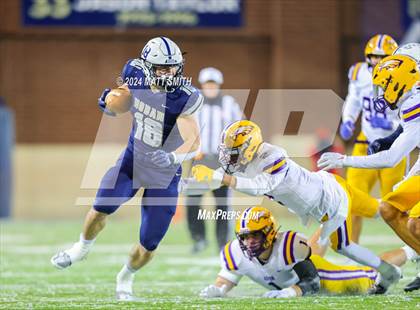 Thumbnail 3 in Avon vs. Archbishop Hoban (OHSAA Division 2 Round 5) photogallery.