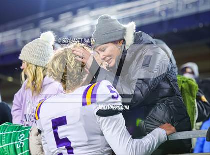 Thumbnail 3 in Avon vs. Archbishop Hoban (OHSAA Division 2 Round 5) photogallery.