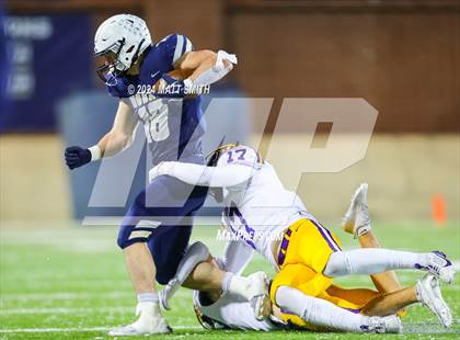 Thumbnail 1 in Avon vs. Archbishop Hoban (OHSAA Division 2 Round 5) photogallery.