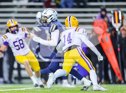 Thumbnail 2 in Avon vs. Archbishop Hoban (OHSAA Division 2 Round 5) photogallery.
