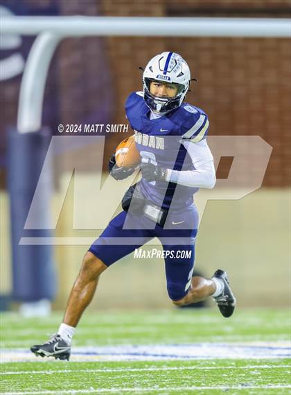 Thumbnail 1 in Avon vs. Archbishop Hoban (OHSAA Division 2 Round 5) photogallery.
