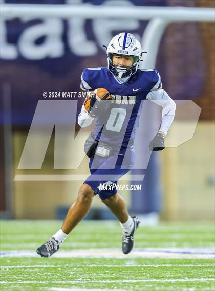 Thumbnail 2 in Avon vs. Archbishop Hoban (OHSAA Division 2 Round 5) photogallery.