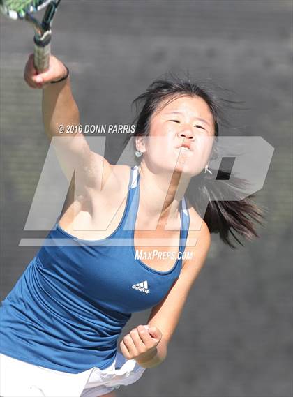 Thumbnail 1 in Campbell Hall vs. Palisades (CIF SoCal Regional Team Tennis Championships) photogallery.