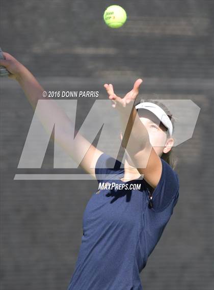 Thumbnail 3 in Campbell Hall vs. Palisades (CIF SoCal Regional Team Tennis Championships) photogallery.