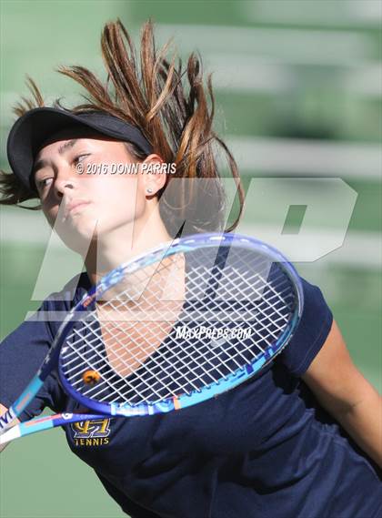 Thumbnail 3 in Campbell Hall vs. Palisades (CIF SoCal Regional Team Tennis Championships) photogallery.