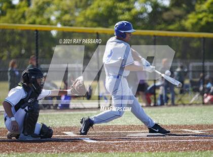Thumbnail 2 in Riverhead vs William Floyd photogallery.