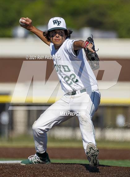 Thumbnail 2 in Riverhead vs William Floyd photogallery.