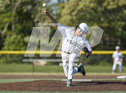Thumbnail 3 in Riverhead vs William Floyd photogallery.