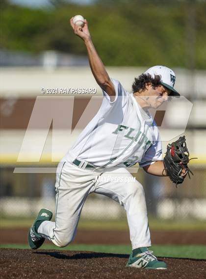 Thumbnail 2 in Riverhead vs William Floyd photogallery.