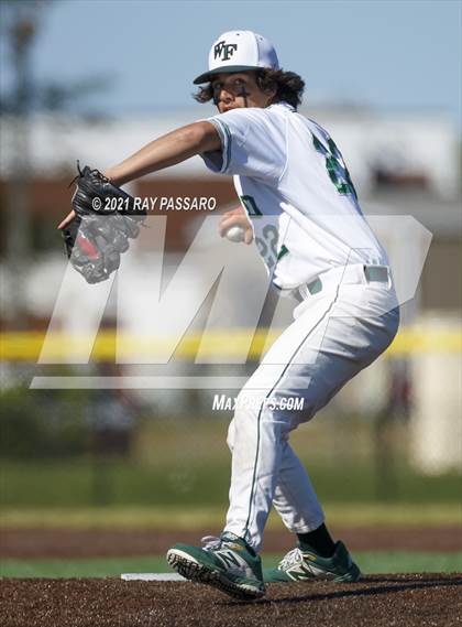 Thumbnail 2 in Riverhead vs William Floyd photogallery.
